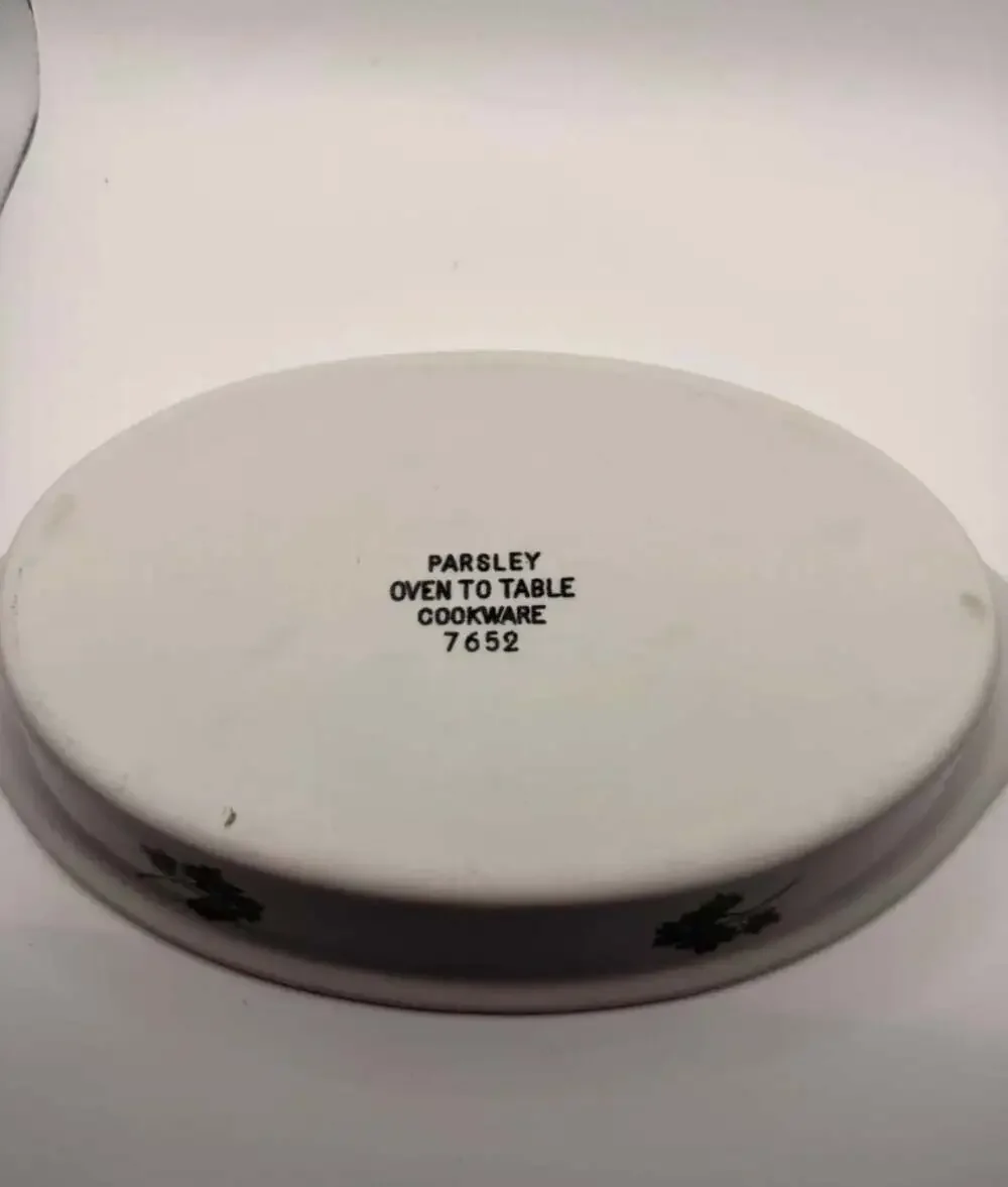 Andrea by Sadek Parsley Oven to Table Cookware Oval Baking Dish 7652